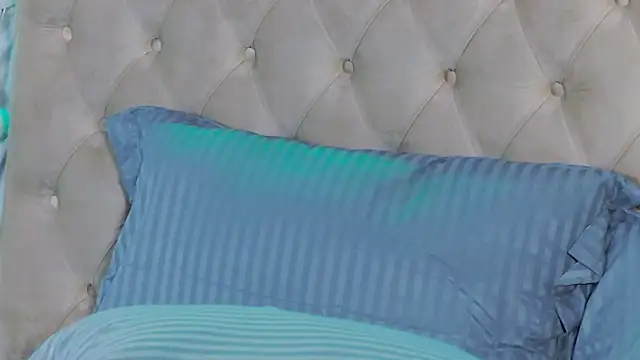 AmberBloomX live sex cam