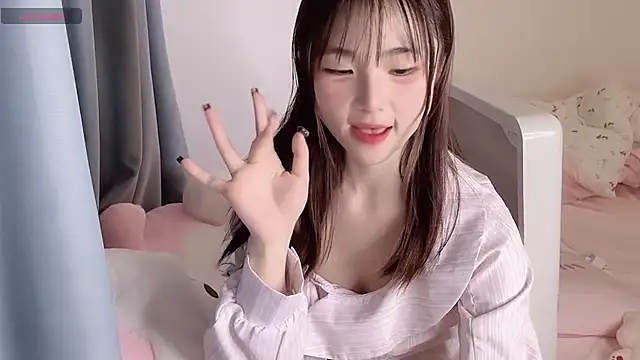 guoguo-77 live sex cam