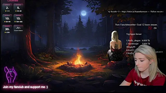 Lisaonthemoon live sex cam