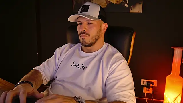 AngeloEric's cam snapshot