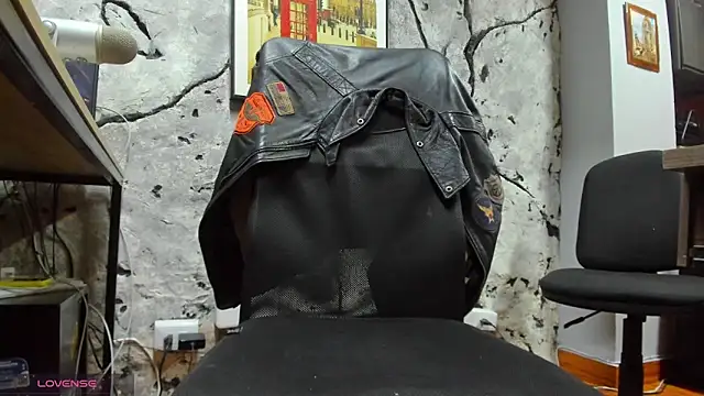 Maxi_thebig_daddy live sex cam