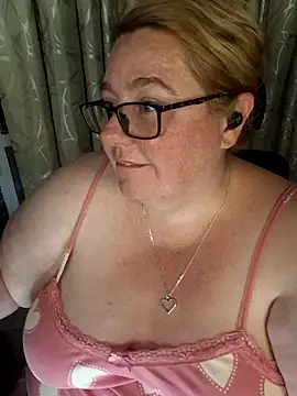 Iceprincess2bad4u live sex cam