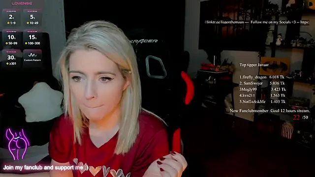 Lisaonthemoon live sex cam