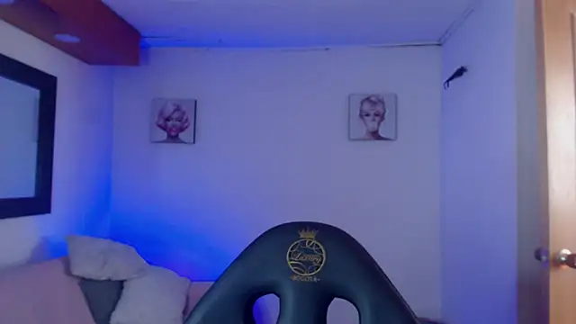 Sara_valderrama_'s cam snapshot