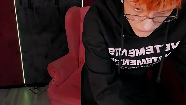 Ethan_Miltons live sex cam