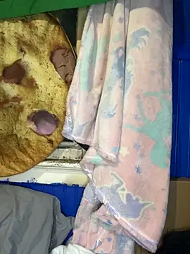 WhiteMeatsRican live sex cam