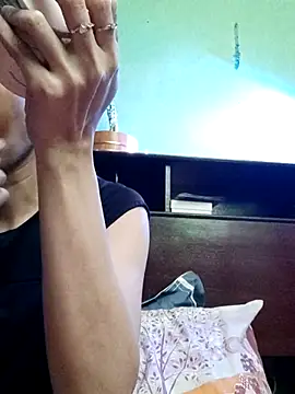 QueenSoreal's cam snapshot