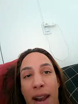 ofjuliaa's cam snapshot