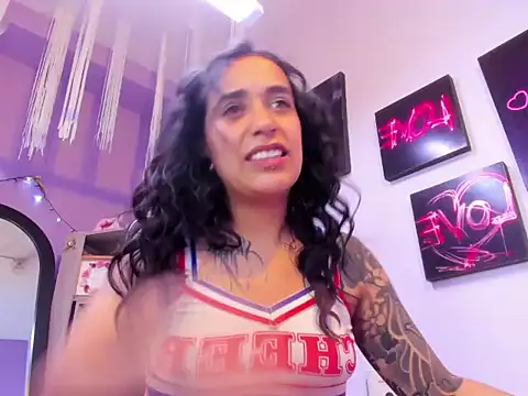 StaceyLeee's cam snapshot