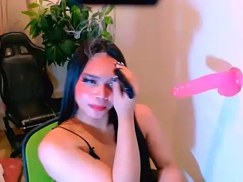 miss_kcummer's cam snapshot