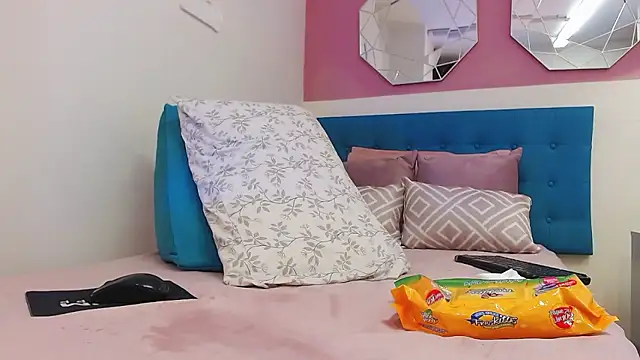 NicoletBlossom's cam snapshot