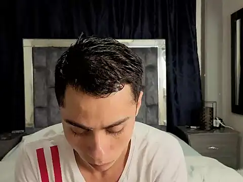 LeoMonnroe's cam snapshot