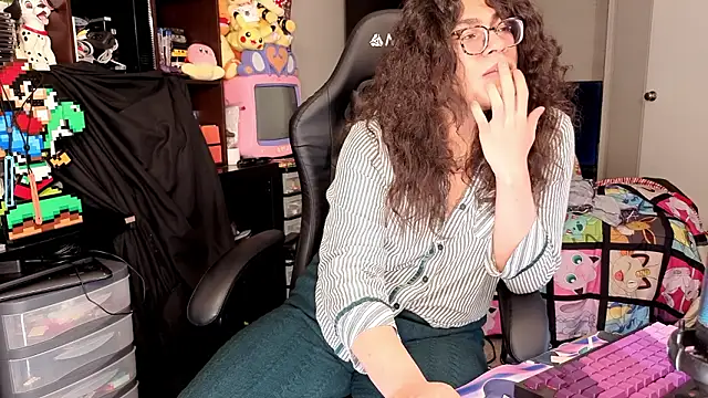 ShinyCherub live sex cam