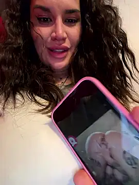 TattooGirlAlia live sex cam