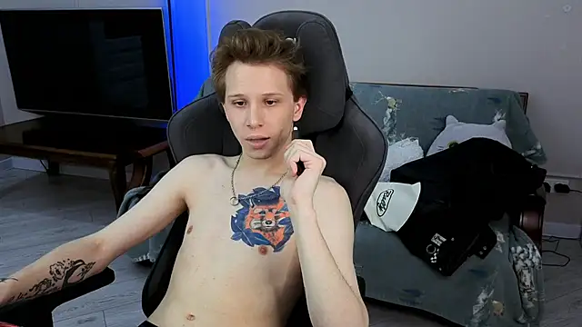 arlekincrop's cam snapshot