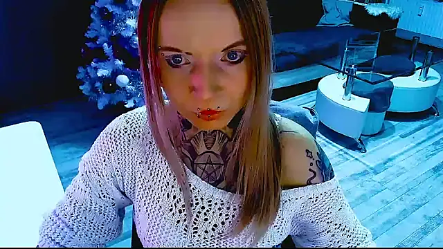 InesGold's cam snapshot