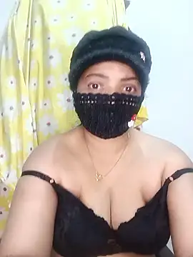 Riyanshi67A's cam snapshot