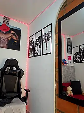 MIKE_KILIANjs's cam snapshot