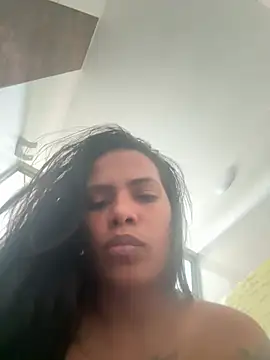 ArielleMillerr-'s cam snapshot