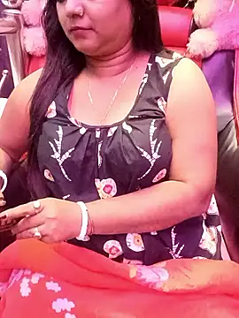 ella_mariya's cam snapshot