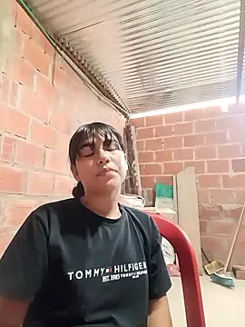 triana-hot18's cam snapshot