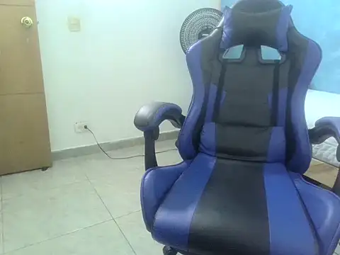 Calvitoxsex69's cam snapshot