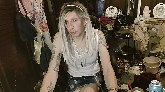 Ombeline1's cam snapshot