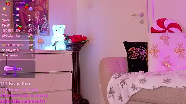 TiaBelle's cam snapshot