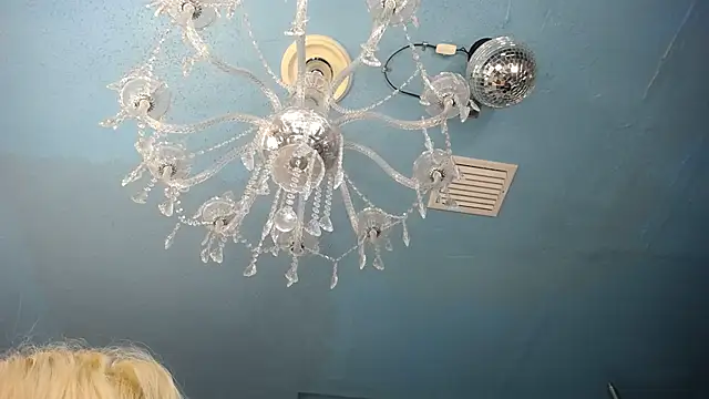 ADRIANNA_FOX live sex cam