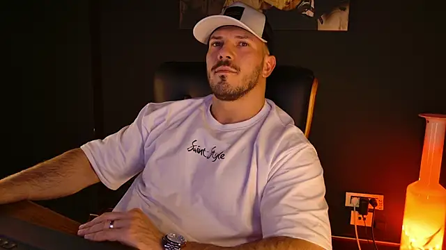 AngeloEric's cam snapshot