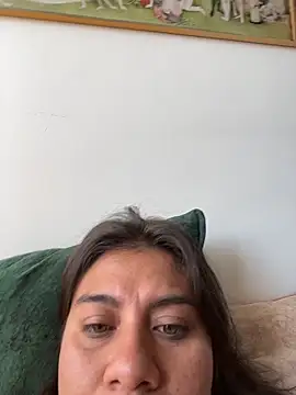 Poli_amor2025 live sex cam