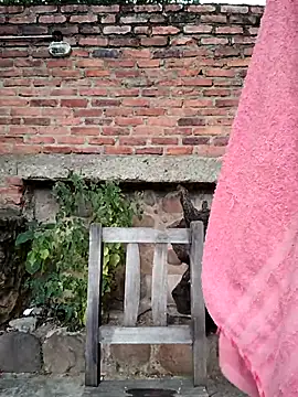 sweet_outdoor_charm's cam snapshot