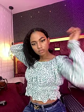 Tatianapink18's cam snapshot