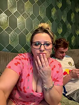 SweetXCandyX live sex cam