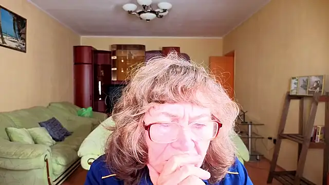 Betty_Brick's cam snapshot