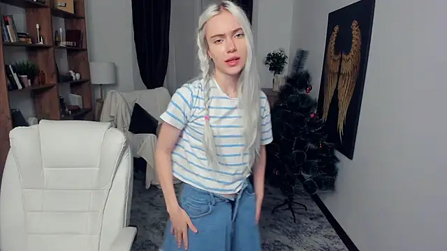 KristalCrowner's cam snapshot