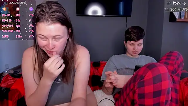 Tenderly_Couple live sex cam