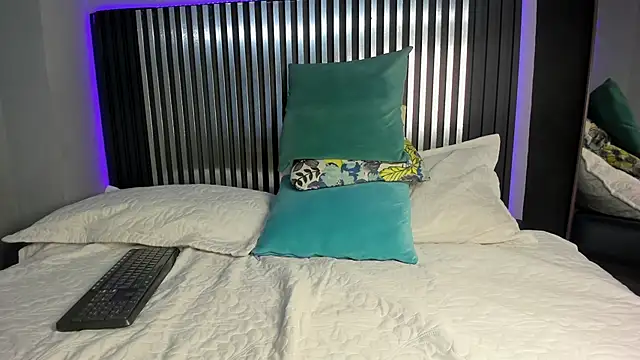 Ethan_Jamees's cam snapshot