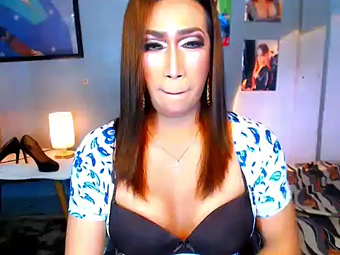 littleredbunny27 live sex cam