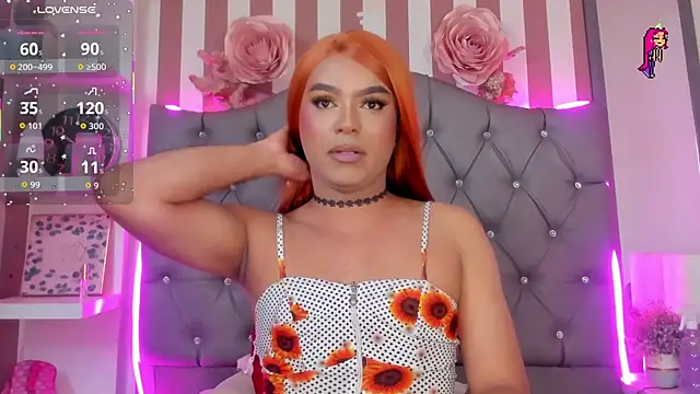 Star-Fire live sex cam