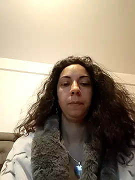 naughty69curls's cam snapshot