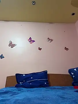 Yvi_Ufc's cam snapshot