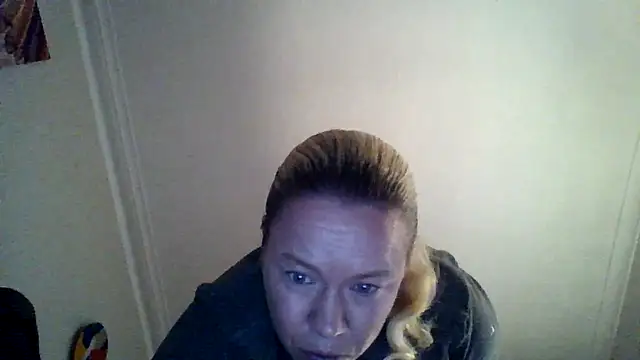 jennyblondeuk's cam snapshot