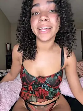 Kiki_hammyy live sex cam