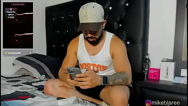 mikeblaree live sex cam