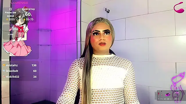 Alice_brandom's cam snapshot