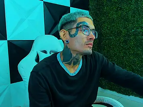 Boy_tatto77's cam snapshot