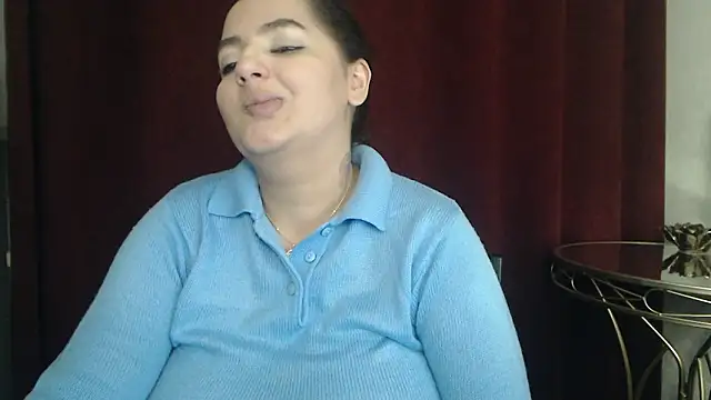 BustyAllyy's cam snapshot