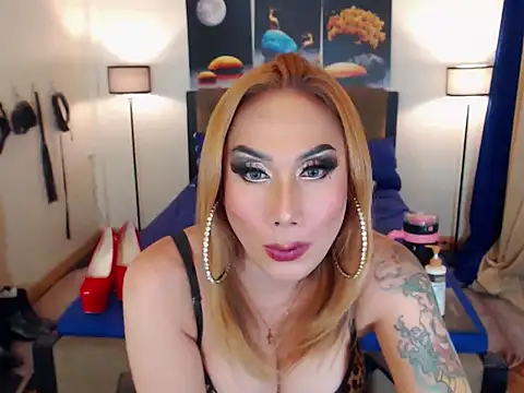 Allysonevanns's cam snapshot