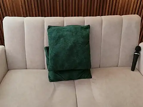 dirty_feelena's cam snapshot